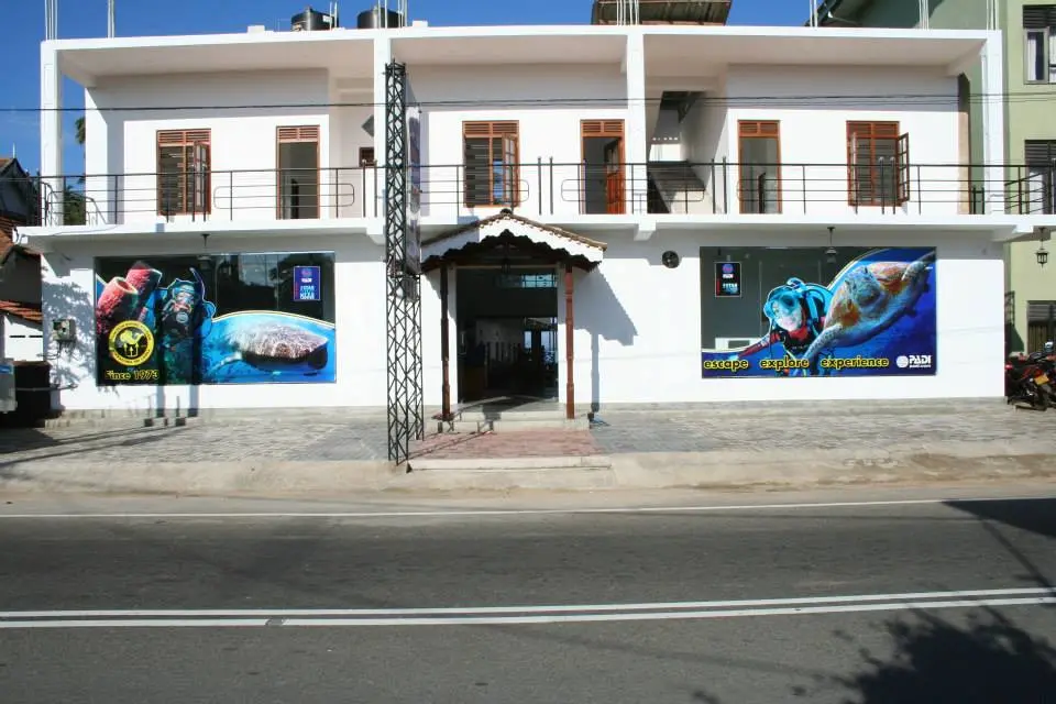 hikkaduwa diving centre poseidon diving sri lanka